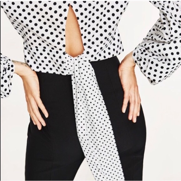 ❌❌SOLD❌❌Polka dot crop top - Picture 4 of 7